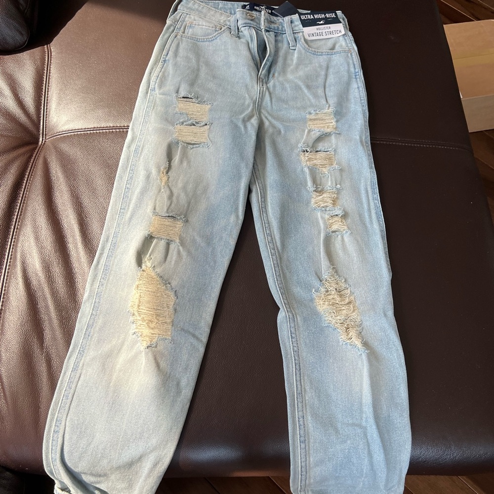 Hollister Women’s ultra high rise vintage stretch size 24